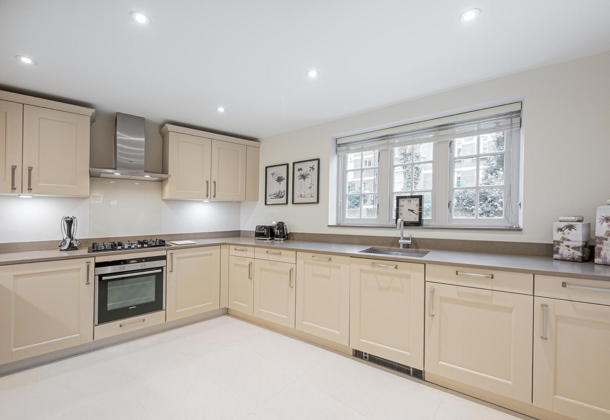 Modern 3 Bedroom Luxury House With Garage In Central London Eksteriør billede
