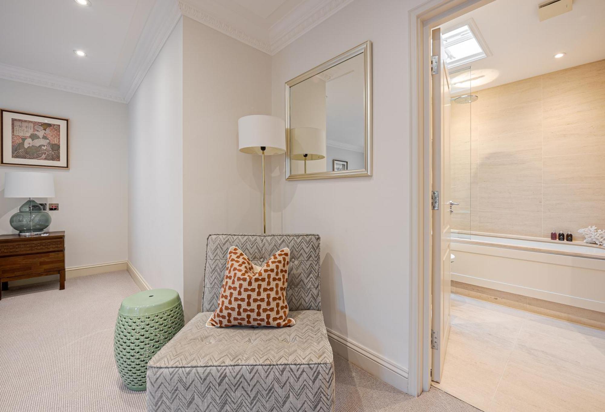 Modern 3 Bedroom Luxury House With Garage In Central London Eksteriør billede